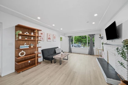 Kitchen Photo of 4831 Cambridge Street, Burnaby, BC