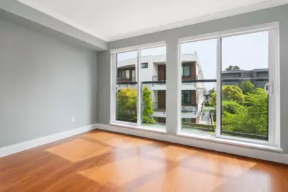 Laundry Room Photo of 220 15210 Pacific Avenue, White Rock, BC