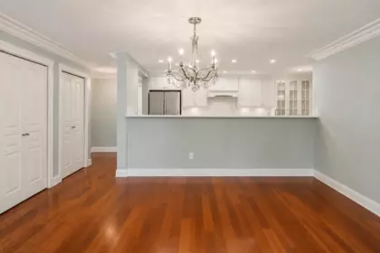 Walk-In Closet Photo of 220 15210 Pacific Avenue, White Rock, BC