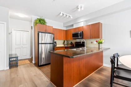 Dining Area Photo of 211 2346 Mcallister Avenue, Port Coquitlam, BC