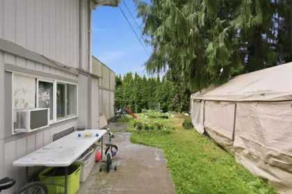 Front Yard Photo of 34017 Marshall Road, Abbotsford, BC