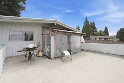 Outdoor Kitchen Photo of 34017 Marshall Road, Abbotsford, BC
