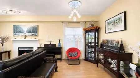 Breakfast Nook Photo of 10520 Odlin Road, Richmond, BC