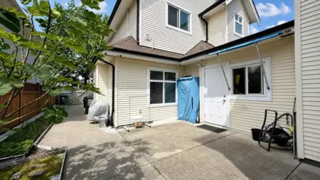 Outdoor Kitchen Photo of 10520 Odlin Road, Richmond, BC