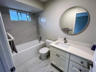 Guest Bathroom Photo of 13015 Summerhill Crescent, Surrey, BC
