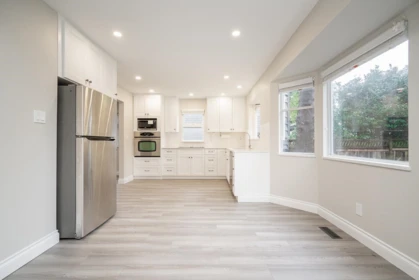 Kitchen Photo of 13015 Summerhill Crescent, Surrey, BC
