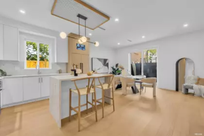 Kitchen Photo of 1 6388 Argyle Street, Vancouver, BC
