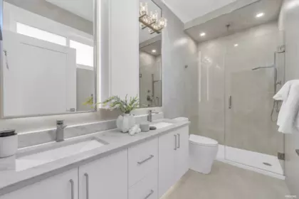 Mudroom Photo of 1 6388 Argyle Street, Vancouver, BC