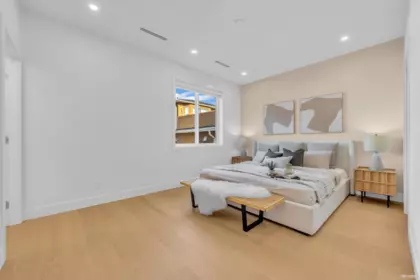 Office / Den Photo of 1 6388 Argyle Street, Vancouver, BC