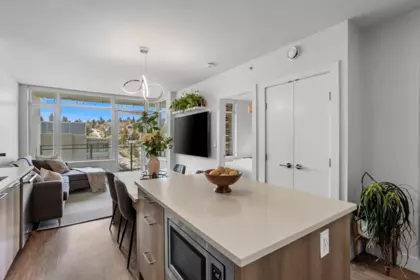 Dining Area Photo of 803 258 Nelson's Court, New Westminster, BC