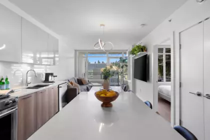 Kitchen Photo of 803 258 Nelson's Court, New Westminster, BC