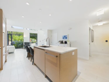 Kitchen Island Photo of 3544 Sawmill Crescent, Vancouver, BC