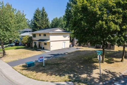 Swimming Pool Photo of 6304 Sundance Drive, Surrey, BC