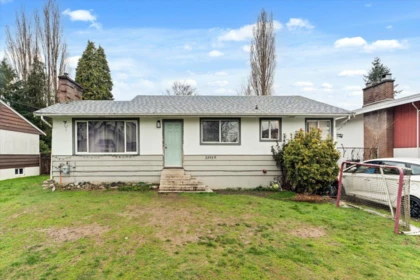 33919 Victory Boulevard, Abbotsford, BC, Abbotsford — Single Family Residence for sale