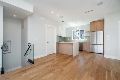 Primary Bedroom Photo of 3 676 E 22nd Avenue, Vancouver, BC