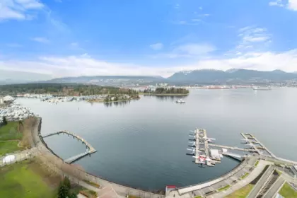 1701 277 Thurlow Street, Vancouver, BC, Vancouver — Apartment/Condo for sale