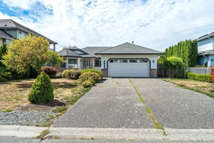 6055 170a Street, Surrey, BC, Surrey — Single Family Residence for sale