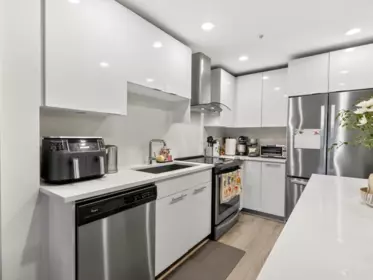 423 723 W 3rd Street, North Vancouver, BC, North Vancouver — Apartment/Condo for sale