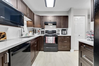 Primary Bedroom Photo of 316 13733 74 Avenue, Surrey, BC