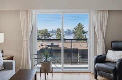 304 325 W 3rd Street, North Vancouver, BC, North Vancouver — Apartment/Condo for sale