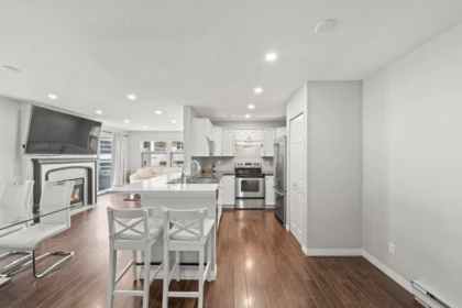 Kitchen Photo of 506 301 Maude Road, Port Moody, BC