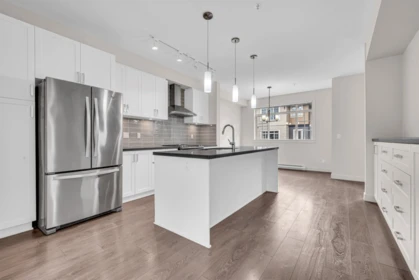 Kitchen Island Photo of 57 11305 240 Street, Maple Ridge, BC