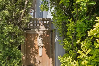 Front Yard Photo of 408 E 2nd Street, North Vancouver, BC