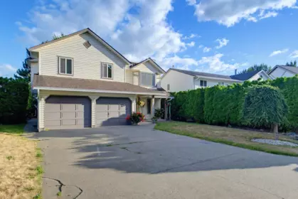 Family Room Photo of 36042 Southridge Place, Abbotsford, BC