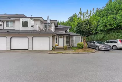 Swimming Pool Photo of 23 34332 Maclure Road, Abbotsford, BC