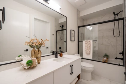Basement Recreation Room Photo of 4 3638 Normandy Drive, Vancouver, BC