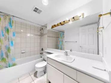 Primary Bathroom Photo of 1302 8246 Lansdowne Road, Richmond, BC