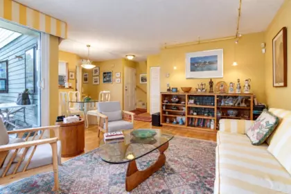 Kitchen Photo of 1346 Walnut Street, Vancouver, BC