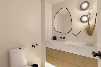 Powder Room Photo of 3 226 E 10th Street, North Vancouver, BC