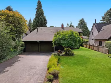 Swimming Pool Photo of 4248 W King Edward Avenue, Vancouver, BC