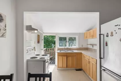 Breakfast Nook Photo of 614 E 19th Avenue, Vancouver, BC