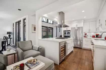 Kitchen Photo of 3814 W 11 Avenue, Vancouver, BC