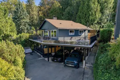 Front Yard Photo of 330 N Gamma Avenue, Burnaby, BC