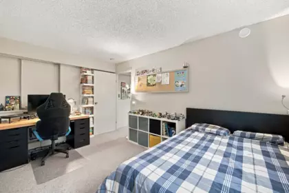 Hallway Photo of 330 N Gamma Avenue, Burnaby, BC
