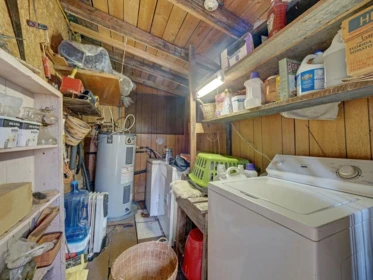 Powder Room Photo of 947 North Road, Gibsons, BC