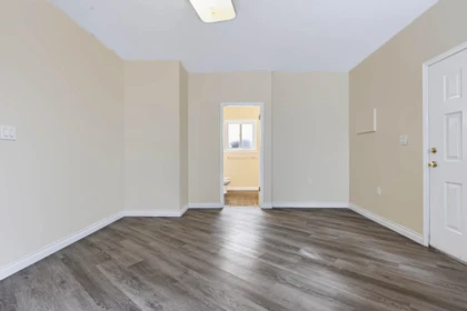 Laundry Room Photo of 9940 Bates Road, Richmond, BC