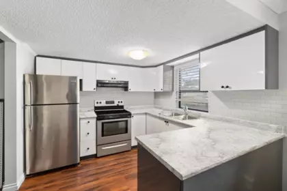 Kitchen Photo of 205 7119 133 Street, Surrey, BC