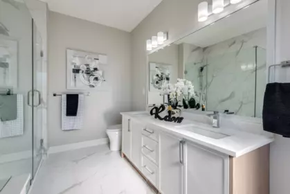 Hallway Photo of 3550 Monson Crescent, Coquitlam, BC