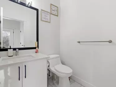 Powder Room Photo of 14002 60a Avenue, Surrey, BC