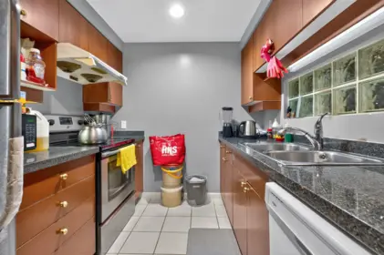 TH108 1288 Marinaside Crescent, Vancouver, BC, Vancouver — Townhouse for sale