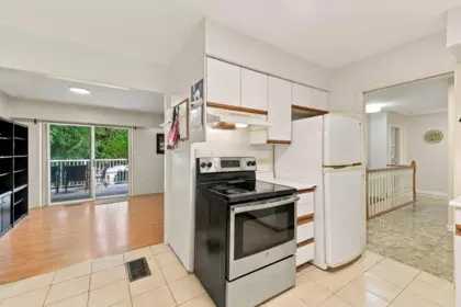 Primary Bathroom Photo of 14373 115 Avenue, Surrey, BC