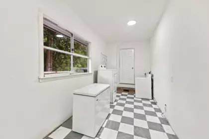 Staircase Photo of 14373 115 Avenue, Surrey, BC