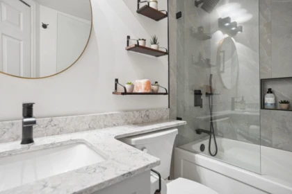 Powder Room Photo of 305 1707 Charles Street, Vancouver, BC