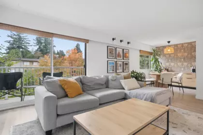 Breakfast Nook Photo of 204 331 Knox Street, New Westminster, BC