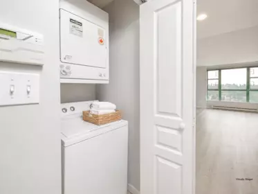 Breakfast Nook Photo of 1704 3071 Glen Drive, Coquitlam, BC