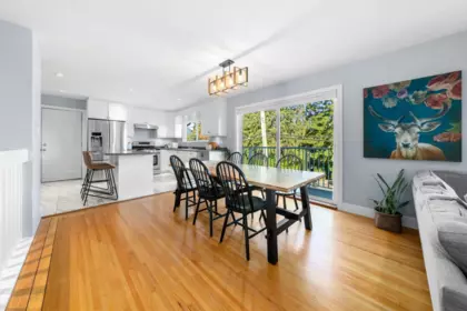 Breakfast Nook Photo of 1147 Deep Cove Road, North Vancouver, BC
